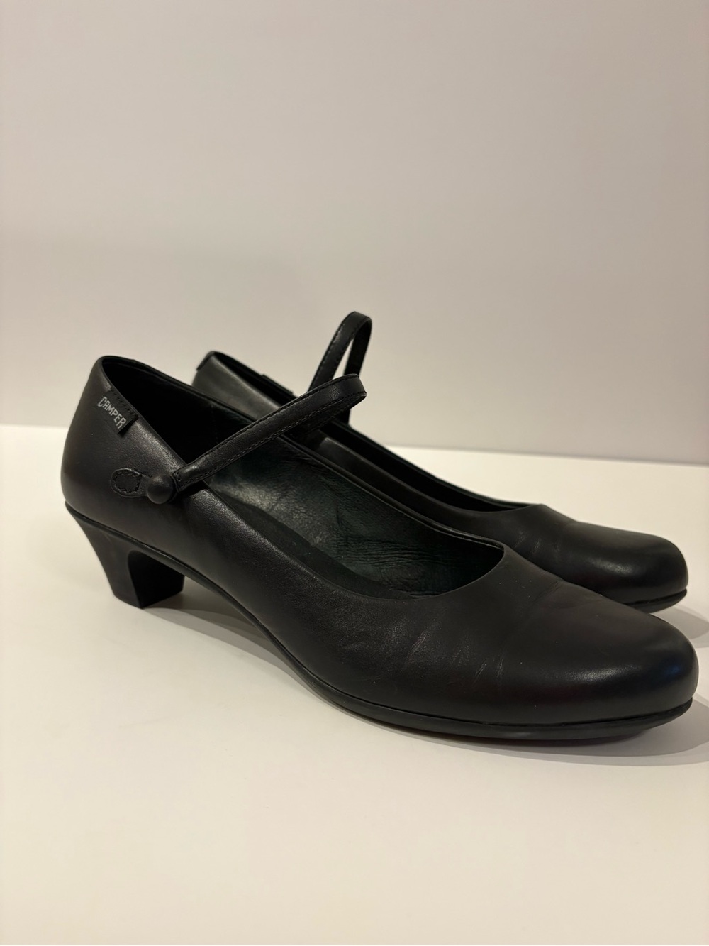 Camper Black Leather Mary Jane Heels – Classic Minimal Low Heel - Picture 2 of 6